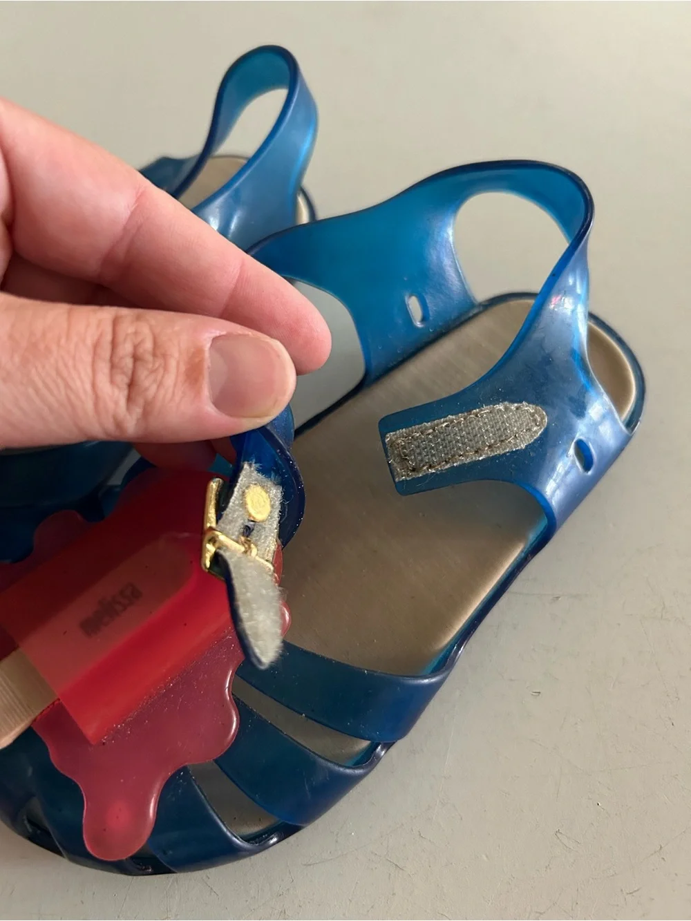 Mini Melissa Aranha VIII Jelly Sandals | blue with pink popsicle